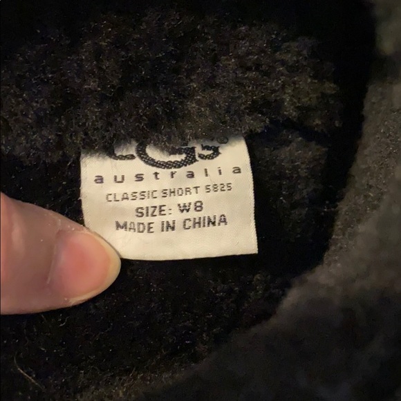 Black classic short UGG - Picture 3 of 5